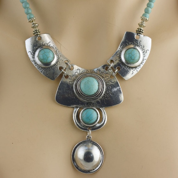 Turquoise Necklace & Earring Set - Picture 4 of 4